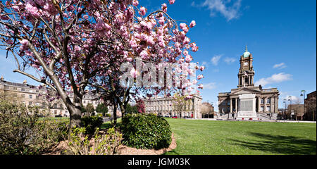 Hamilton Square, Birkenhead, Wirral, Merseyside, showing the Town Hall and war memorial Stock Photo