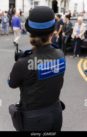 Female PCSO (Police Community Support Officer) in uniform in the UK ...