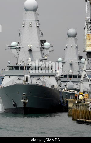 AJAXNETPHOTO. 25TH AUGUST, 2016. PORTSMOUTH,ENGLAND. - TYPE 45 IN DOCK - HMS DARING, FIRST OF THE ROYAL NAVY'S  SIX NEW TYPE 45 DESTROYERS MOORED IN THE NAVAL BASE AHEAD OF A SISTER SHIP. PHOTO:JONATHAN EASTLAND/AJAX REF:D162508 6195 Stock Photo