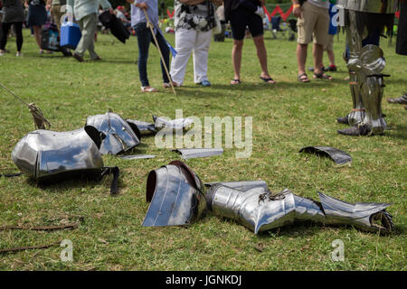 London, Eltham, UK. 8th July, 2017. Knights suit up with battle armour to prepare for the Grand Medieval Joust at Eltham Palace © Guy Corbishley/Alamy Live News Stock Photo