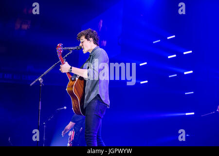 Vancouver, Canada. 8th Jul, 2017. Shawn Mendes Illuminate Tour at Rogers Arena in Vancouver, BC on July 8th 2017 Credit: James Jeffrey Taylor/Alamy Live News Stock Photo