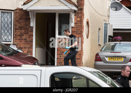 High Wycombe, United Kingdom. 10th July, 2017. Thames Valley Police has executed a number of warrants in High Wycombe in connection with modern slavery and money laundering offences. Approximately forty officers executed two warrants at properties in Micklefield Road at 06:00BST under section 8 of Police and Criminal Evidence Act 1984. Credit: Peter Manning/Alamy Live News Stock Photo