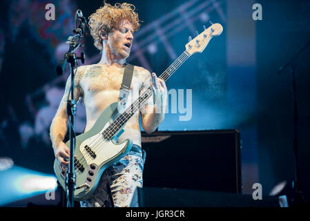 Glasgow, UK. 09th July, 2017. Biffy Clyro headline the 3rd and final day of TRNSMT Festival 2017, Glasgow Green, Glasgowl 09/07/2017 Credit: Gary Mather/Alamy Live News Stock Photo