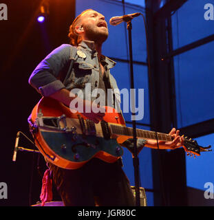 Milwaukee, Wisconsin, USA. 9th July, 2017. Mondo Cozmo performs live at Henry Maier Festival Park during Summerfest in Milwaukee, Wisconsin. Ricky Bassman/Cal Sport Media/Alamy Live News Stock Photo