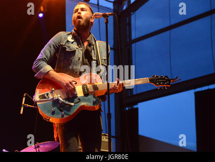 Milwaukee, Wisconsin, USA. 9th July, 2017. Mondo Cozmo performs live at Henry Maier Festival Park during Summerfest in Milwaukee, Wisconsin. Ricky Bassman/Cal Sport Media/Alamy Live News Stock Photo