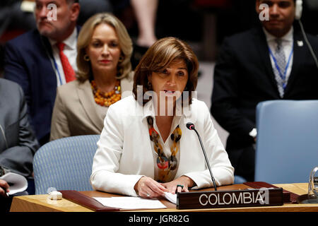 United Nations, New York, USA. 10th Jul, 2017. Colombian Foreign Minister Maria Angela Holguin (front) speaks after Security Council adopted a resolution to establish a new UN mission to help reintegrate rebels from Colombia's former largest guerrilla group FARC back to society. Credit: Xinhua/Alamy Live News Stock Photo