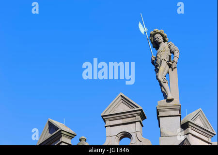 Statue on old town hall, Arnhem, Gelderland, Netherlands / city hall | Statue auf altem Rathaus, Arnheim, Gelderland, Niederlande Stock Photo