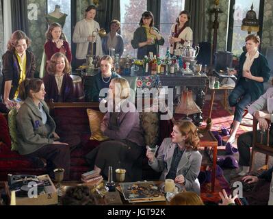 Krysten Ritter 2003 JULIA ROBERTS, KIRSTEN DUNST, JULIA STILES, MAGGIE GYLLENHAAL, MONA ...