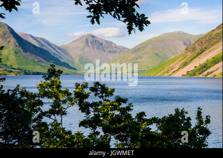 View over Wast water towards Wasdale Head with Great Gable and Yewbarrow, Lake District, England Stock Photo