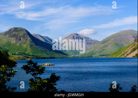 View over Wast water towards Wasdale Head with Great Gable and Yewbarrow, Lake District, England Stock Photo