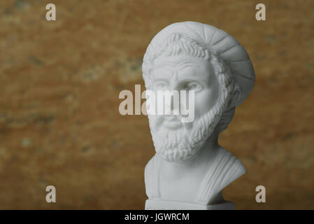 Polymath Statues Pythagoras, Ancient Greek Philosopher Stock Photo - Alamy
