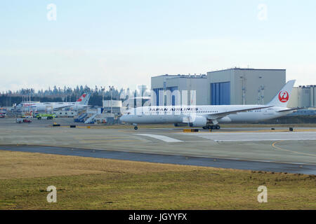 EVERETT, WASHINGTON, USA - JAN 26th, 2017: Brand new Japan Airlines Boeing 787-9 MSN 34843, Registration JA867J lining up for takeoff for a test flight at Snohomish County Airport or Paine Field Stock Photo