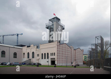 Warsaw Uprising Museum with anchor symbol (Polska Walczaca) in Warsaw, Poland. 6 April 2017 © Wojciech Strozyk / Alamy Stock Photo Stock Photo