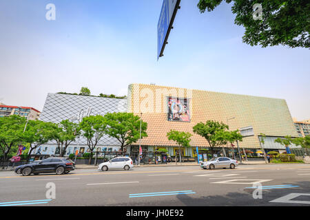 Jun 19, 2017 Galleria Department Store known as the most popular luxury-brand fashion mall in Seoul, Korea - Famous landmark Stock Photo