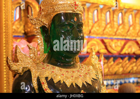 Emerald Buddha statue. Vat Ong Teu. Wat Ong Teu Mahawihan. Vientiane. Laos. Stock Photo