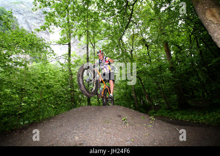 Dre Dans le l'Darbon : mountain bike race in the french Alps. France. Stock Photo