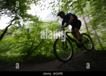 Dre Dans le l'Darbon : mountain bike race in the french Alps. France. Stock Photo