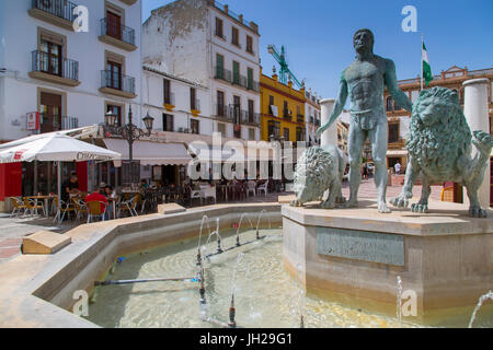 Fountain and restaurants, Plaza del Socorro, Ronda, Andalusia, Spain, Europe Stock Photo