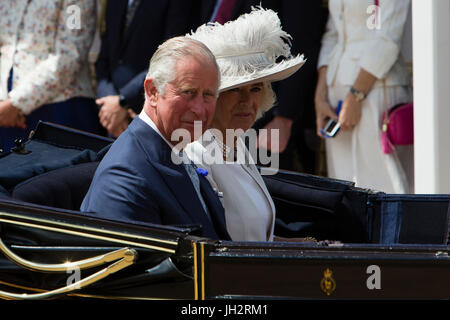 London, UK. 12th Jul, 2017. Prince Charles and the Duchess of Cornwall in the State Carriage at Buckingham Palace, London during King Felipe VI's State Visit to the UK. Credit: Gtres Información más Comuniación on line,S.L./Alamy Live News Stock Photo