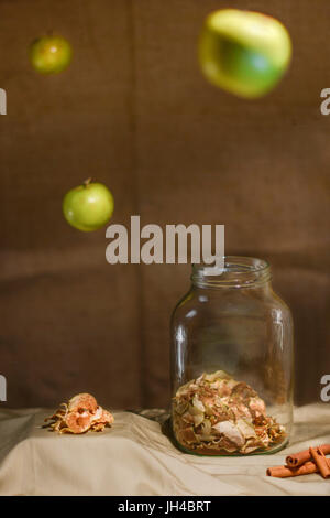 Dehydrated (dried) sliced natural green wiki on wooden plate closed-up  Stock Photo - Alamy