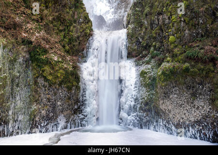 Deep freeze at Multnomah Falls at the Columbia River Gorge in Winter Stock Photo