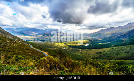 Franschhoek Valley in the Western Cape province of South Africa seen from Franschhoek Pass between the Franschhoek Valley and Wemmershoek Mountains Stock Photo