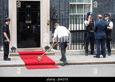 London, United Kingdom Of Great Britain And Northern Ireland. 13th July, 2017. No. 10 Downing Street. London, UK. 13/07/2017 | usage worldwide Credit: dpa/Alamy Live News Stock Photo