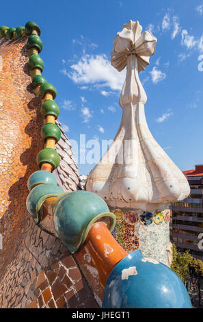 Barcelona Catalunya Casa Batllo Barcelona Casa Batllo spain Barcelona Barcelona Rooftop dragon roof by architect Antoni Gaudi eu europe Catalonia Stock Photo