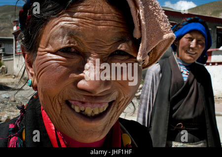 Women in the village of Bainans, located along the road separating Shigatse from Gyantse, Tibet, China. Stock Photo