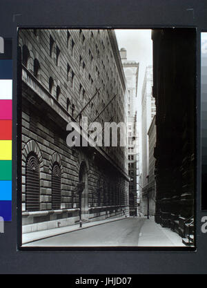 Federal Reserve Bldg., Manhattan (NYPL b13668355-482832) Stock Photo