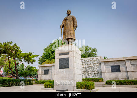 Statue of the Patriot Wolnam Lee Sang-Jae at the Jongmyo Park on Jun 17, 2017 in Seoul, South Korea - Tour destination Stock Photo