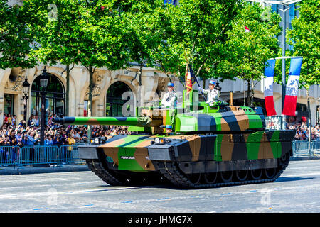 Paris, France. 14 Juy 17. French Military and Police put on a strong display on Bastille Day parade. Credit: Samantha Ohlsen/Alamy Live News Stock Photo