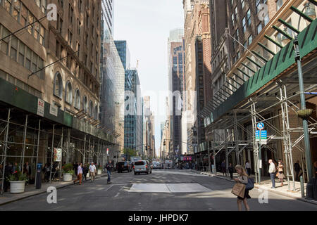 looking up north along madison avenue from midtown New York City USA Stock Photo