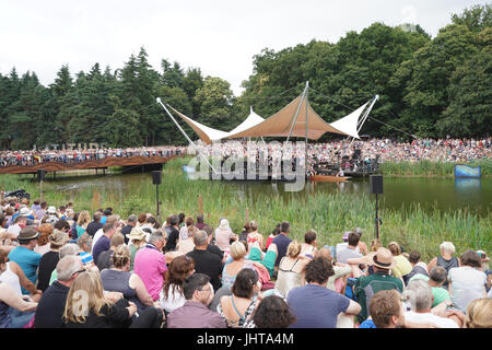 Latitude Festival, UK. 16th July, 2017. Katherine Jenkins performing on the stage by the lake on day 4 (Sunday) of the 2017 Latitude festival in Henham Park, Southwold in Suffolk. Photo date: Sunday, July 16, 2017. Photo credit should read: Roger Garfield/Alamy Live News. Stock Photo