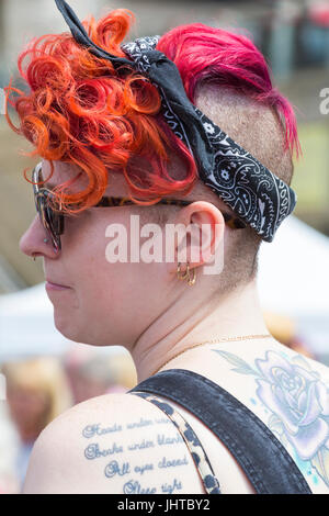 Poole Goes Vintage, Poole, Dorset, UK. 16th July 2017. Poole Goes Vintage Event takes place on the Quay. Credit: Carolyn Jenkins/Alamy Live News Stock Photo