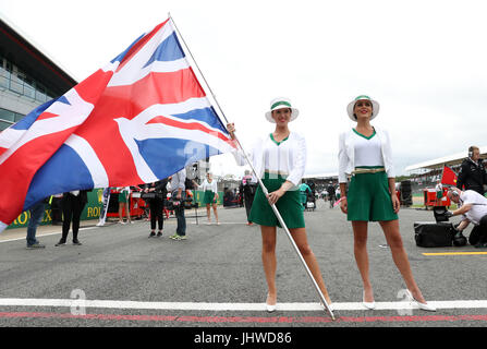 Hospitality Girls during the 2017 British Grand Prix at Silverstone Circuit, Towcester. PRESS ASSOCIATION Photo. Picture date: Sunday July 16, 2017. See PA story AUTO British. Photo credit should read: Martin Rickett/PA Wire. RESTRICTIONS: Editorial use only. Commercial use with prior consent from teams. Stock Photo