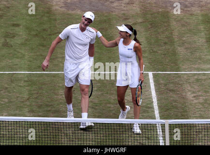 Martina Hingis And Jamie Murray Celebrate At The Mixed Doubles Final ...