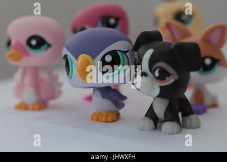 Littlest pet shop hi-res stock photography and images - Alamy