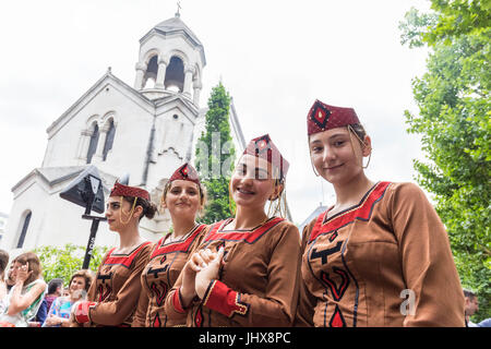 London, UK. 16th July, 2017. Dancers perform at the 7th Armenian Street Festival. © Guy Corbishley/Alamy Live News Stock Photo