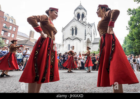 London, UK. 16th July, 2017. Dancers perform at the 7th Armenian Street Festival. © Guy Corbishley/Alamy Live News Stock Photo