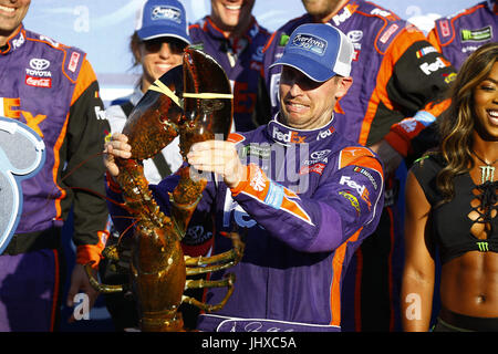 Loudon, NH, USA. 16th July, 2017. July 16, 2017 - Loudon, NH, USA: Denny Hamlin (11) wins the Overton's 301 at New Hampshire Motor Speedway in Loudon, NH. Credit: Chris Owens Asp Inc/ASP/ZUMA Wire/Alamy Live News Stock Photo