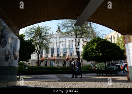 Berlin, Germany. 17th July, 2017. View of the 'Theatre of the West' in Berlin, Germany, 17 July 2017. Photo: Jens Kalaene/dpa-Zentralbild/ZB/dpa/Alamy Live News Stock Photo