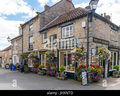 Hunter's of Helmsley specialising in local  produce Yorkshire Life Independent Retailer of the Year and Best Small Shop UK 2015 Stock Photo