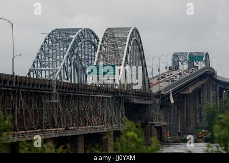 Montreal,Canada,16 July,2017. Roadway on the Honore-Mercier bridge spanning the St-Lawrence river in Montreal,Quebec.Credit:Mario Beauregard/Alamy Liv Stock Photo