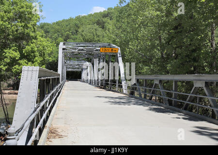 the devils elbow bridge over the big piney river on route 66 in missouri Stock Photo