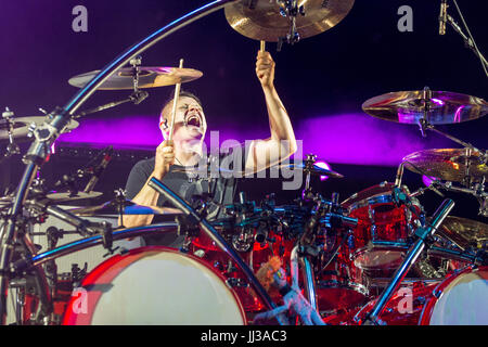 Bridgeview, Illinois, USA. 15th July, 2017. RAY LUZIER of Korn during Chicago Open Air Music Festival at Toyota Park in Bridgeview, Illinois Credit: Daniel DeSlover/ZUMA Wire/Alamy Live News Stock Photo