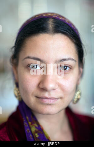 Portrait of a Gabor Rom family, Valeni, Transylvania, Romania Stock ...