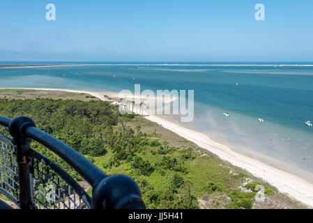 View from Cape Lookout Lighthouse above white sand beach of Crystal Coast shoreline in North Carolina's southern outer banks, beautiful blue water. Stock Photo