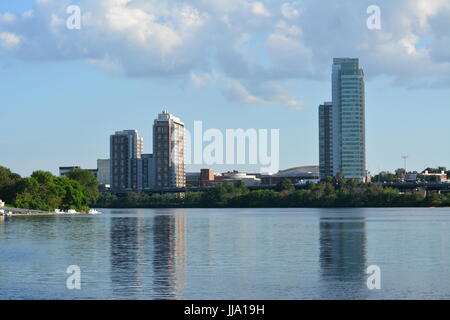 Boston University in Allston, Massachusetts along the Charles River Stock Photo