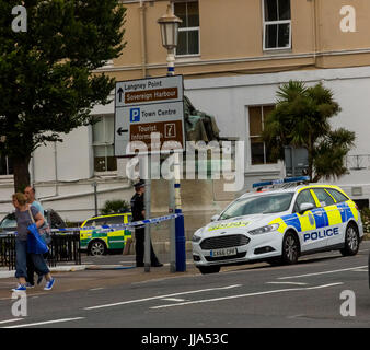 Devonshire Place, Eastbourne, East Sussex, United Kingdom. 18th July, 2017. Police and Ambulance attend an Incident at the Junction of Devonshire Place and Grand Parade Eastbourne Credit: Alan Fraser/Alamy Live News Stock Photo